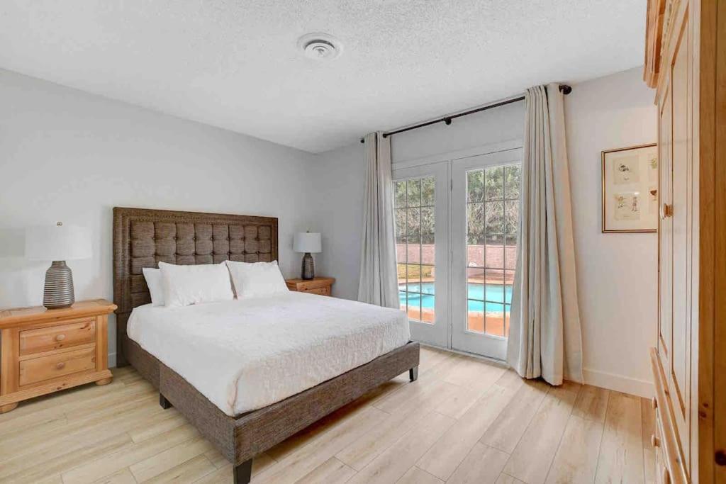 Resort Style 4 Bedroom House With Pool Minutes From Strip Λας Βέγκας Εξωτερικό φωτογραφία
